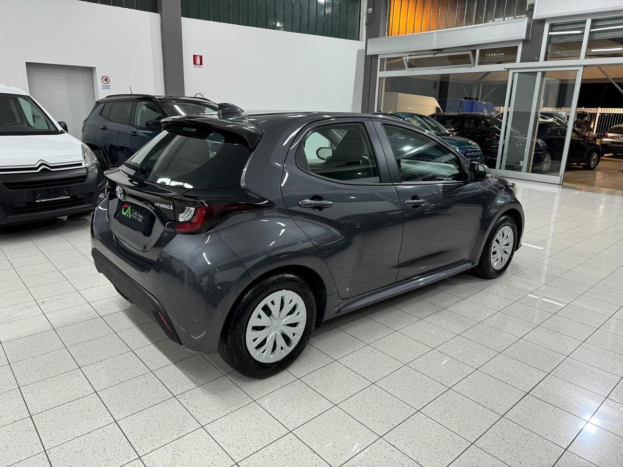 Yaris 1.5Hybrid Business PARI NUOVO IVA ESPOSTA