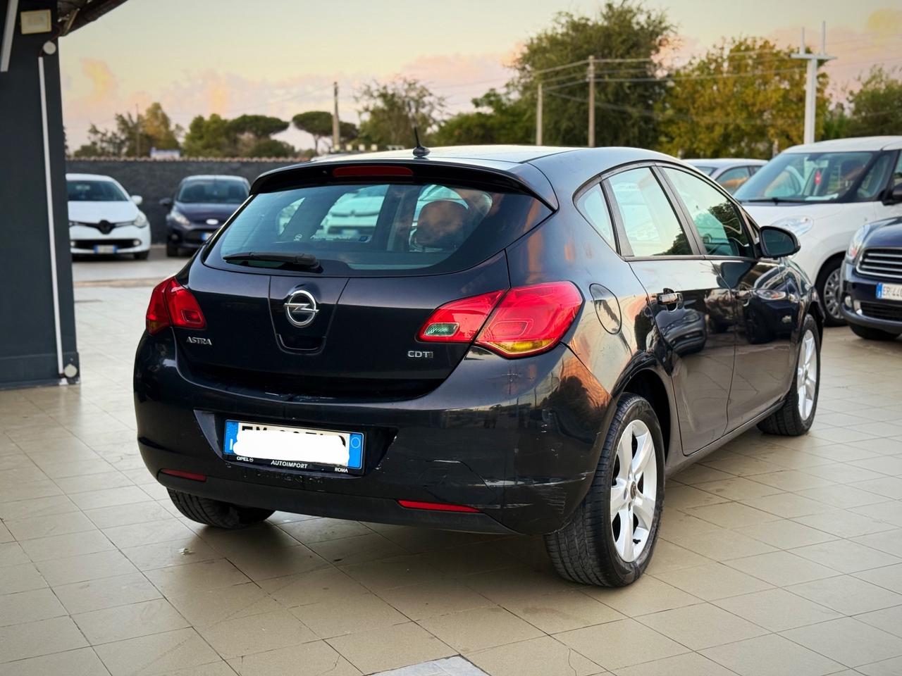 Opel Astra 1.7 CDTI 110CV 5 porte Cosmo Garanzia 12 Mesi