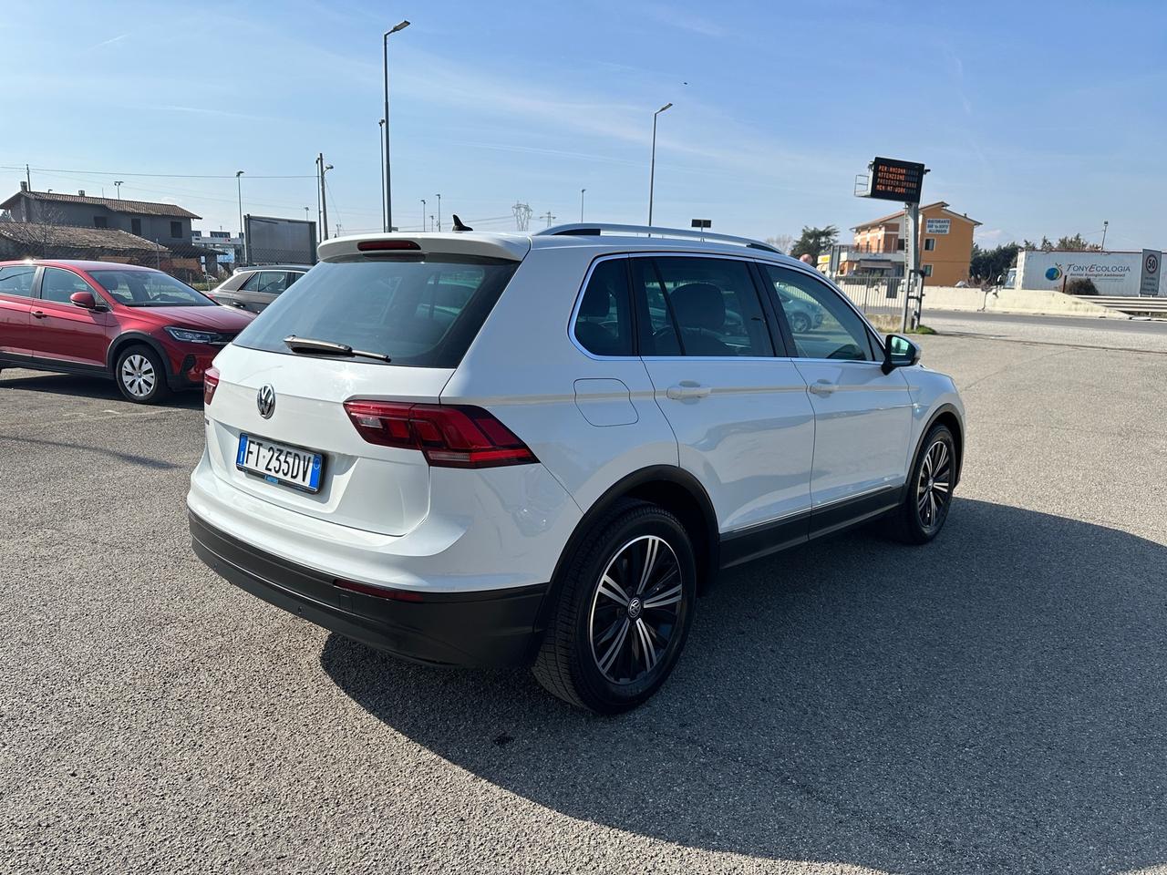 Volkswagen Tiguan 1.6 TDI Business BlueMotion Technology - 2018