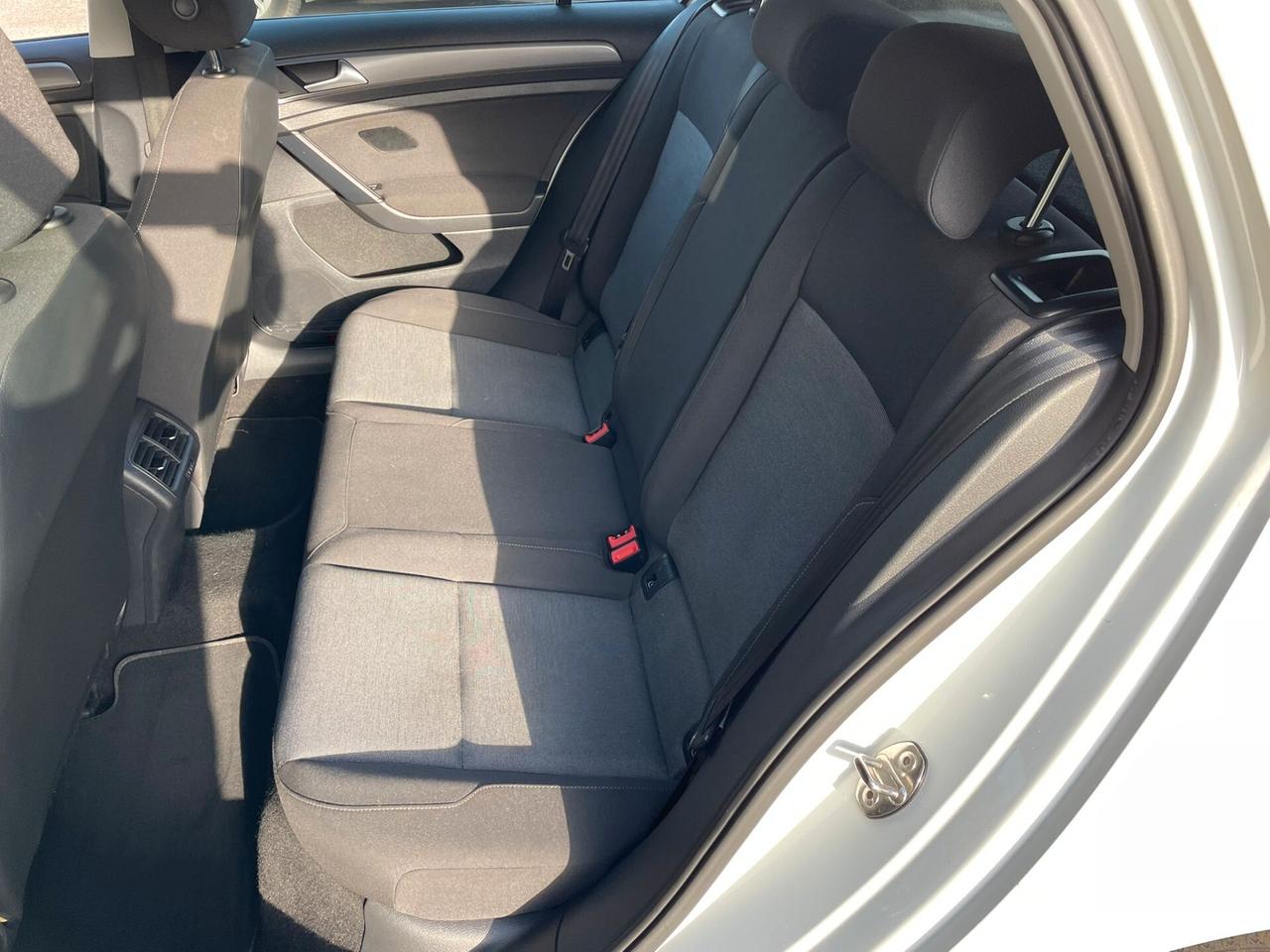 Volkswagen Golf 1.6 TDI Blue Technology