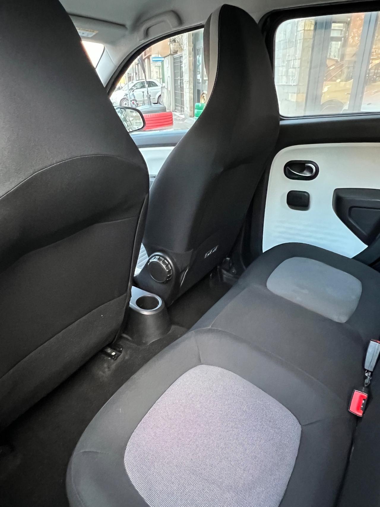 Renault Twingo SCe Stop&Start La Parisienne