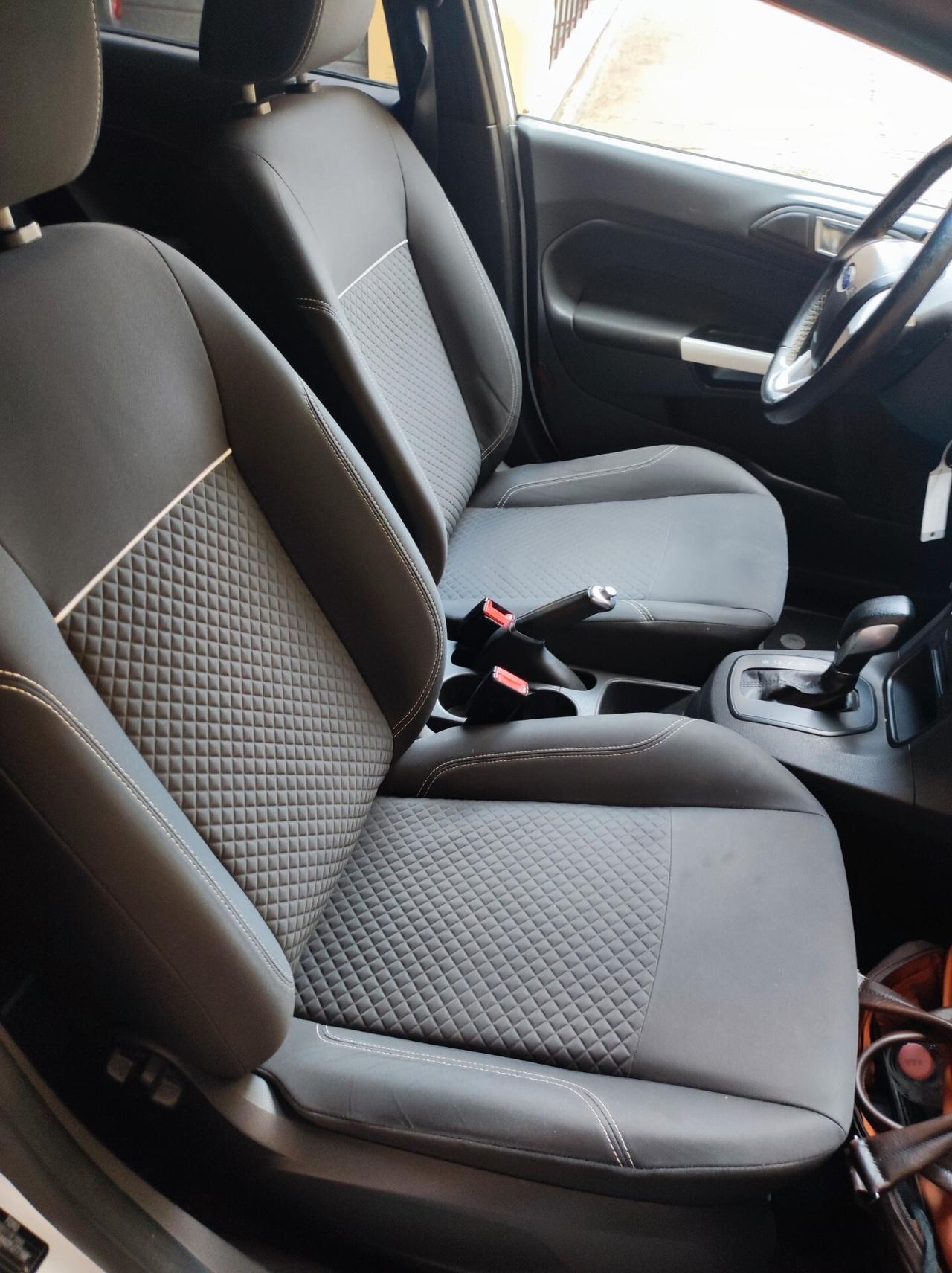 Ford Fiesta 1.0 100CV AUTOMATICA Black & White Edition