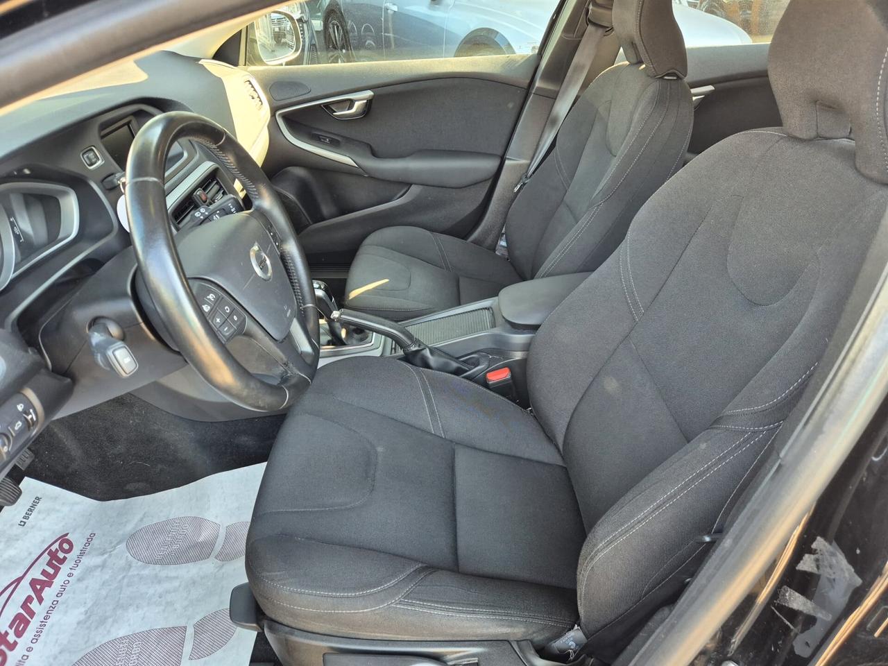 Volvo V40 D2 Momentum