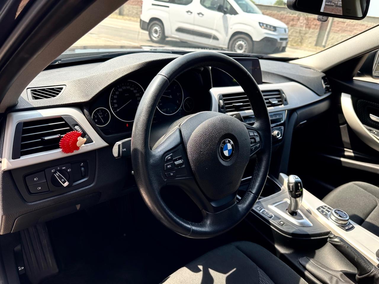 BMW Serie 3 F30 Berlina 318d Sport auto *NO VINCOLI*