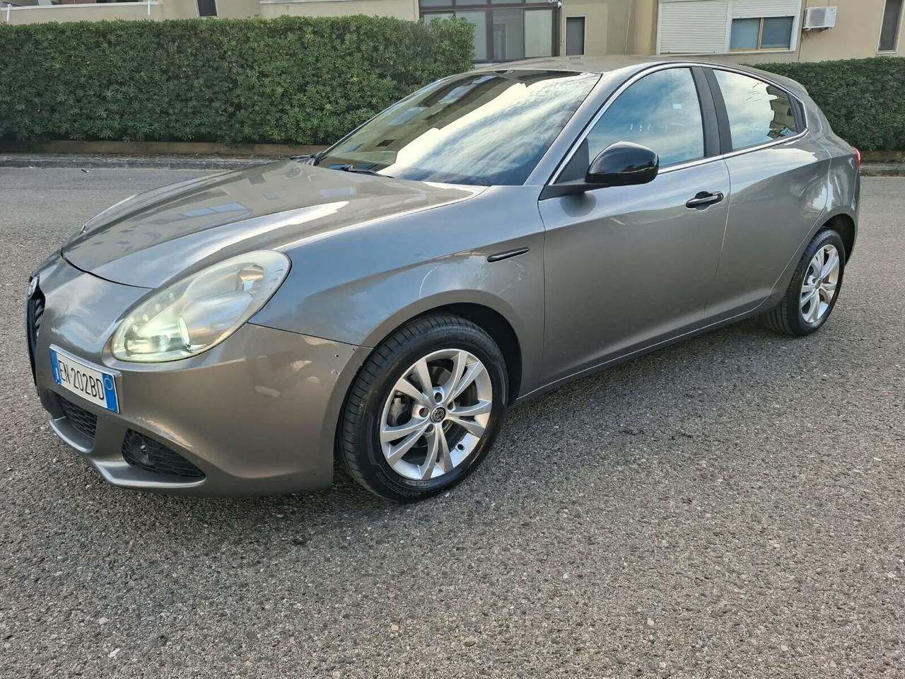 Alfa Romeo Giulietta 1.6 JTDm-2 105 CV Exclusive