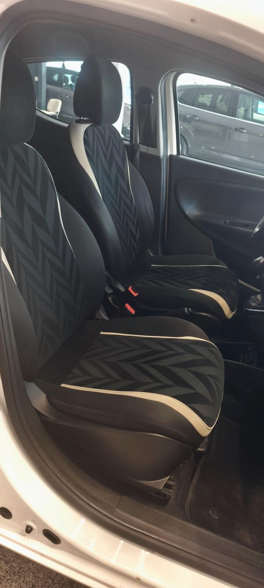 Lancia Ypsilon 1.2 69CV Gold SENSORI 2016