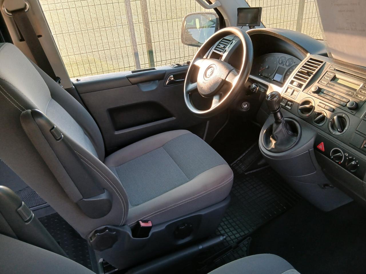 Volkswagen Multivan 2.5 TDI/130CV Startline 5 posti tua a € 199 mese