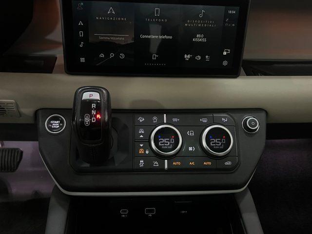 LAND ROVER Defender 110 3.0D I6 200 CV AWD Auto SEda ?599,00