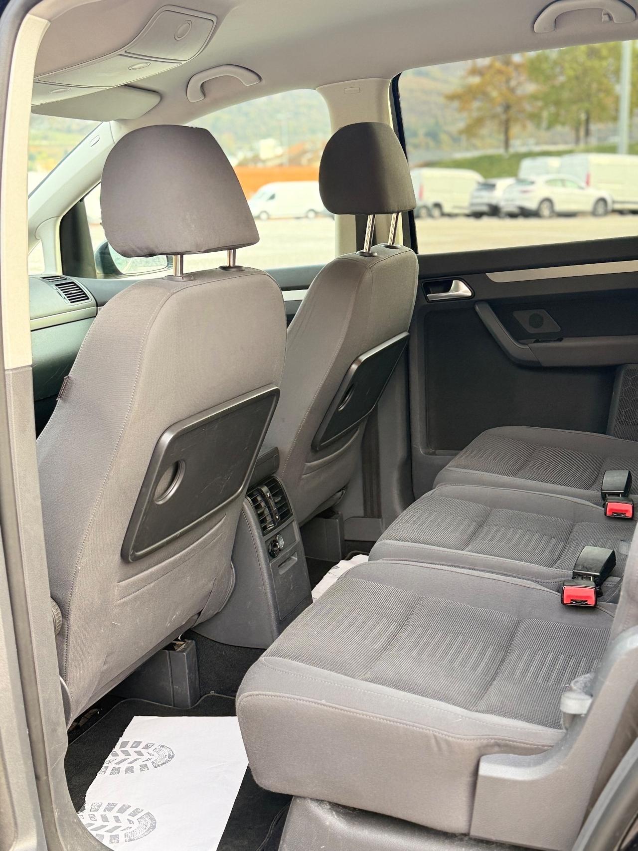 Volkswagen Touran 2.0 TDI 170 CV R-Line 7 POSTI