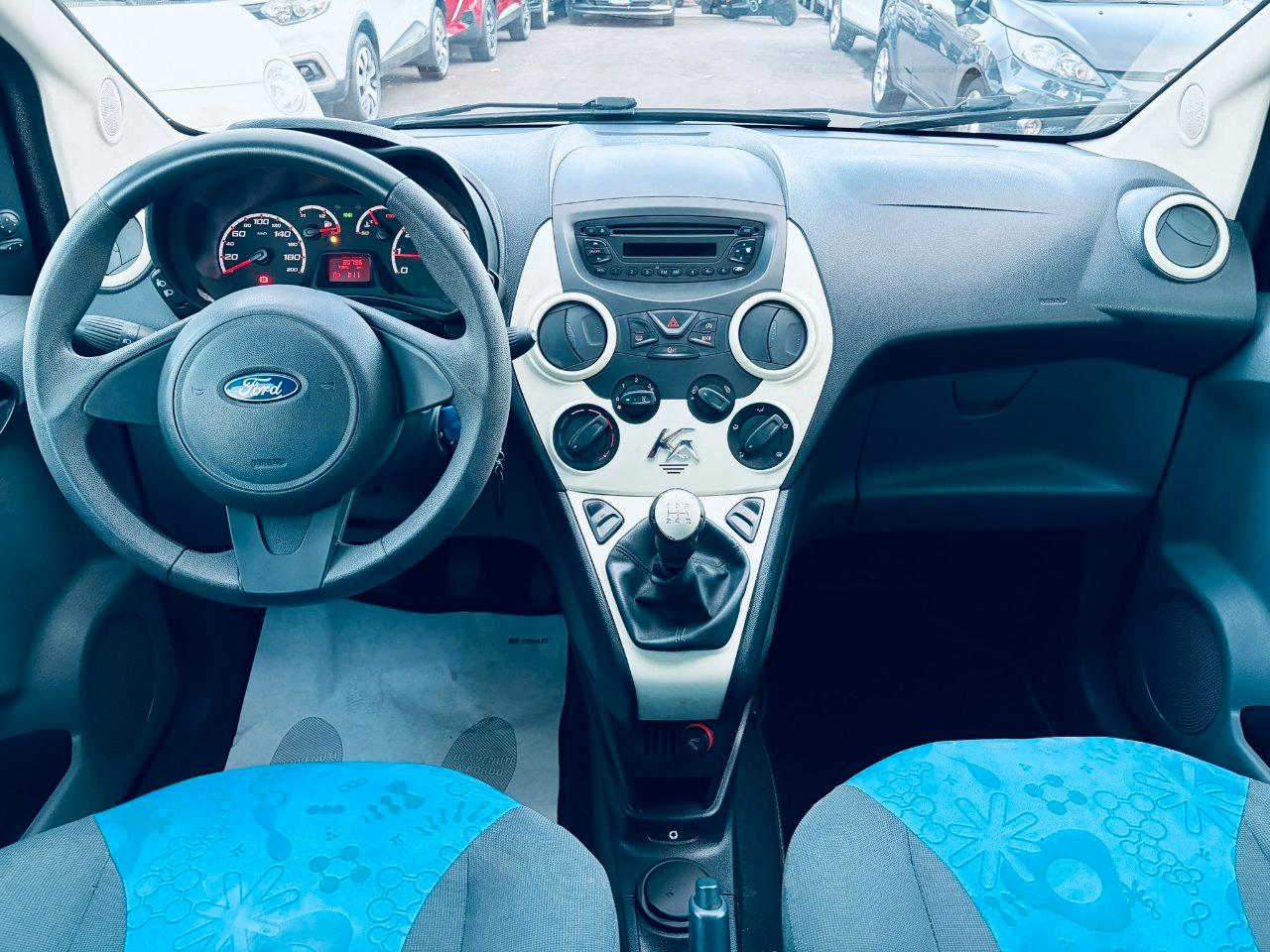 Ford Ka 1.2 Titanium c/esp,tcs 69cv E5