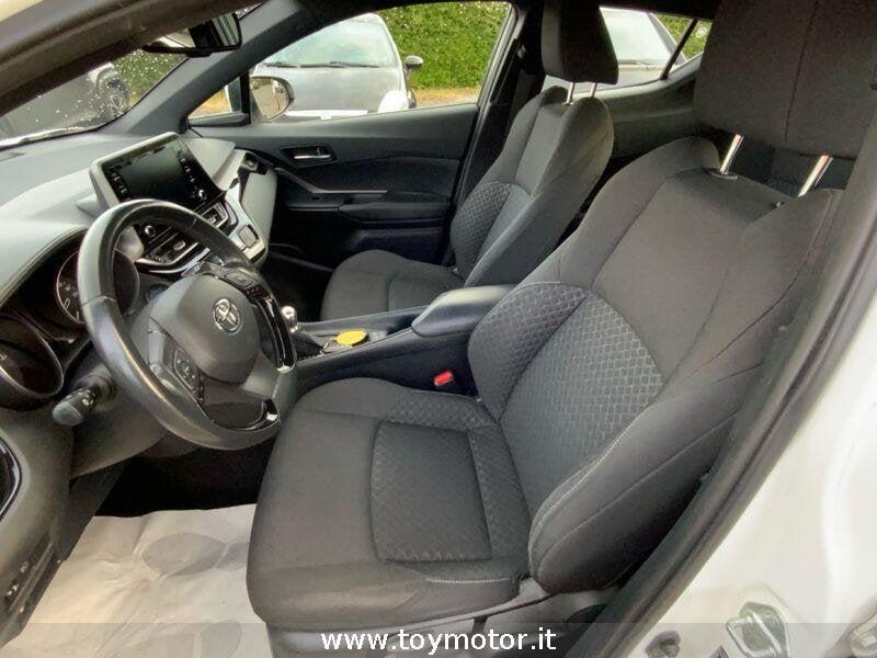 Toyota C-HR (2016-2023) 1.8 Hybrid E-CVT Active