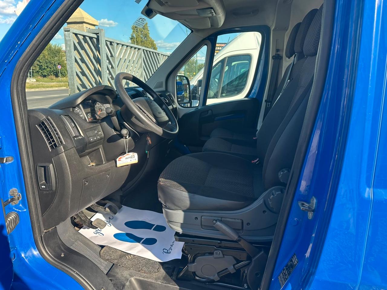 Peugeot Boxer 330 2.2 BlueHDi 140 S&S PC-TM Furgone