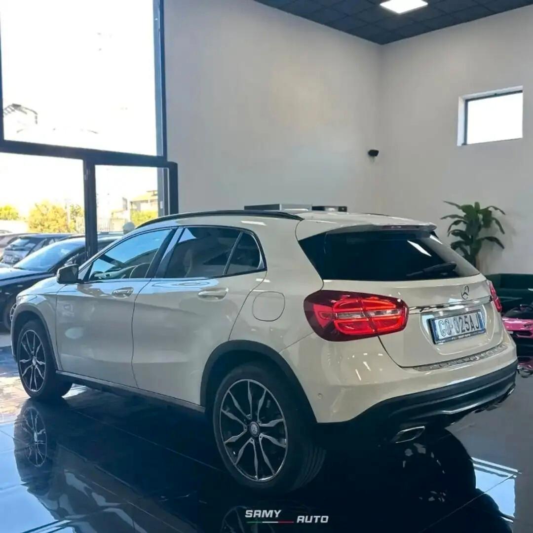 Mercedes-benz GLA 220 d Premium 4matic auto