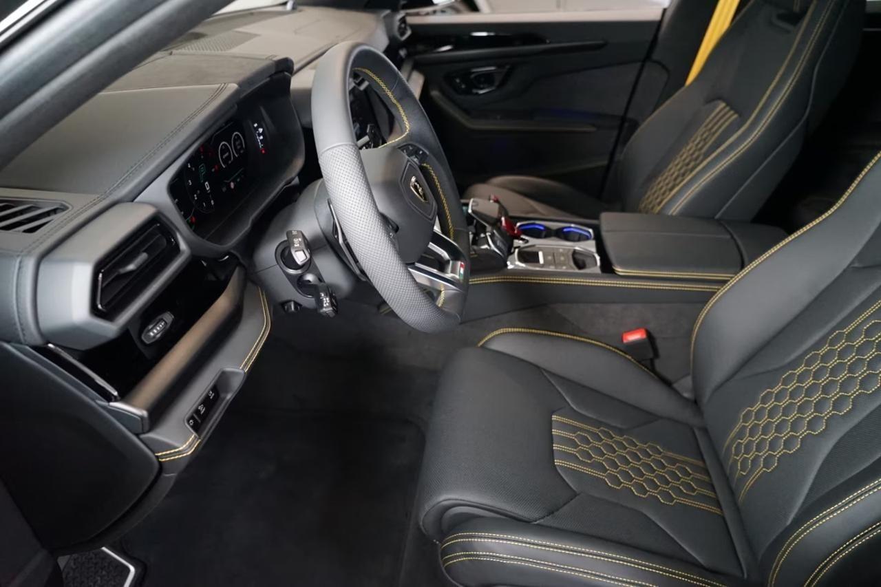 LAMBORGHINI Urus 4.0 SE 799cv Leasing da 4900 euro*Consegna 30 gg