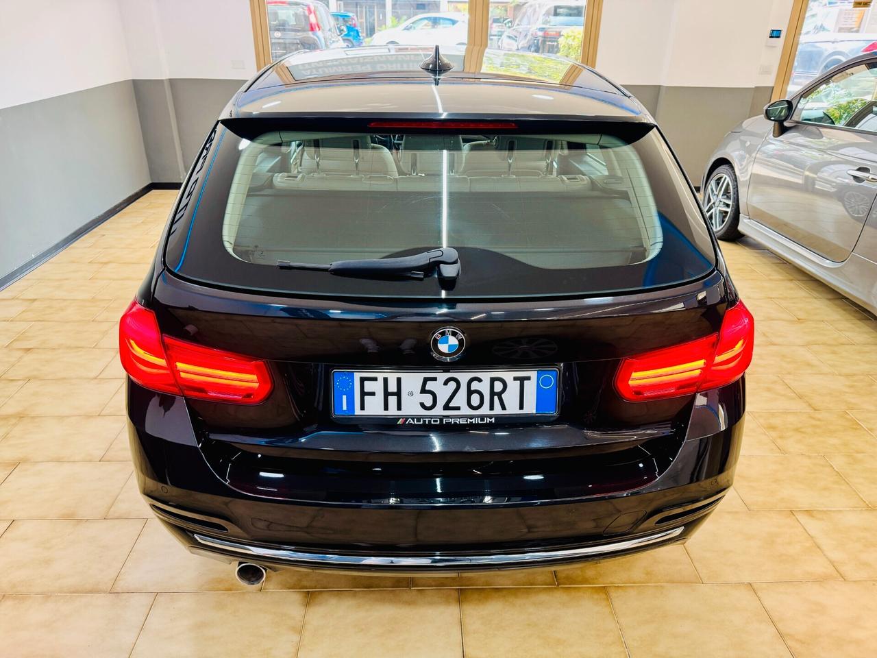 Bmw 316d Touring Luxury Autom/LED/Navi