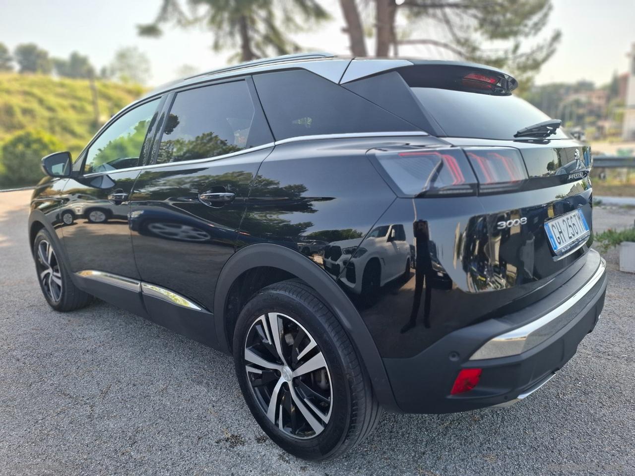 PEUGEOT 3008 BlueHDi 130 S&S EAT8 GT