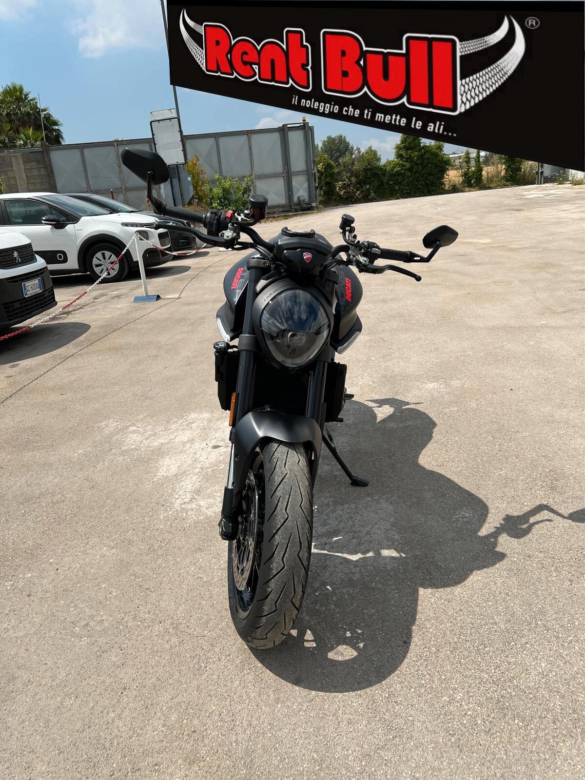 MOTO DUCATI MONSTER 937 2023 PARI AL NUOVO