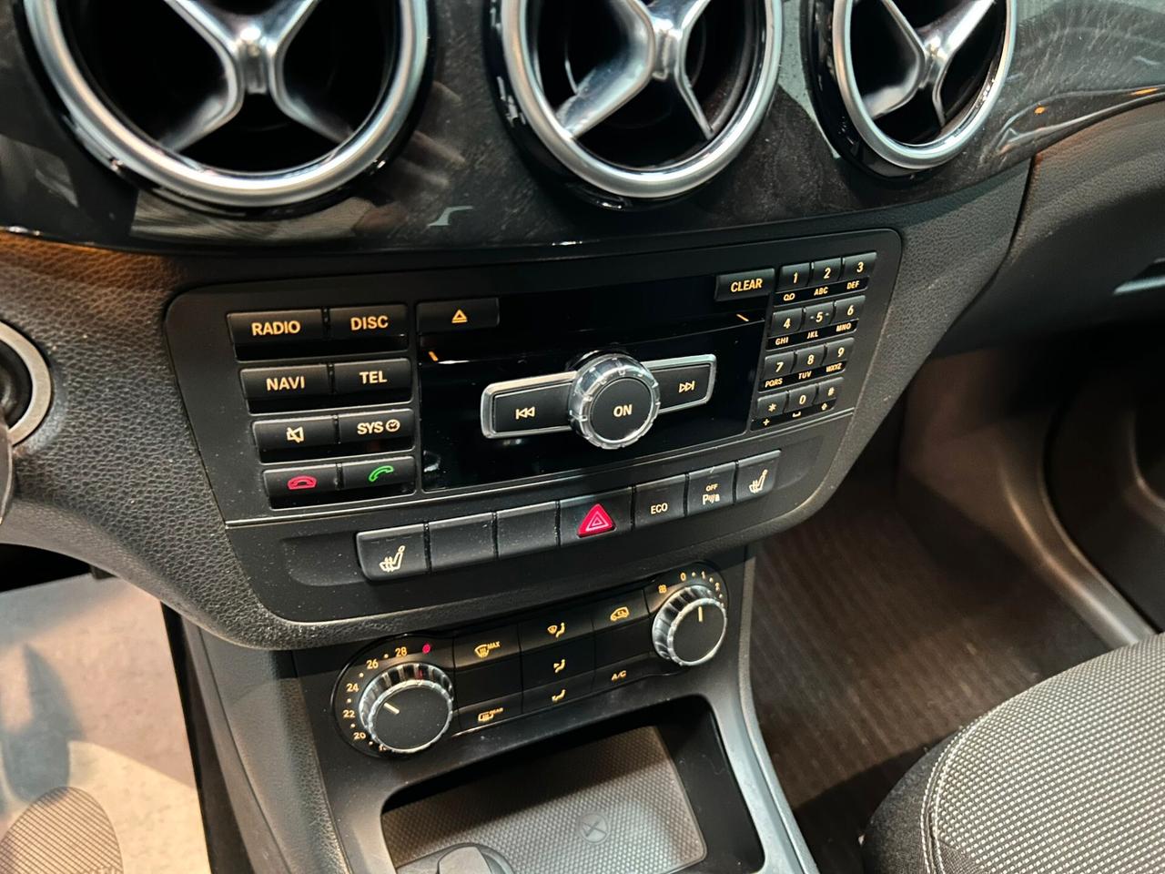 Mercedes-benz B 180 d 2012