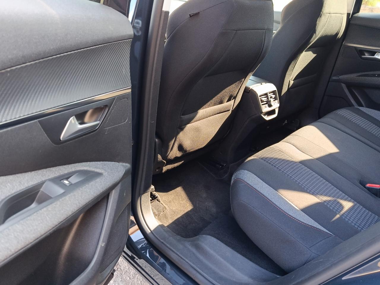 Peugeot 3008 BlueHDi 120 S&S Business