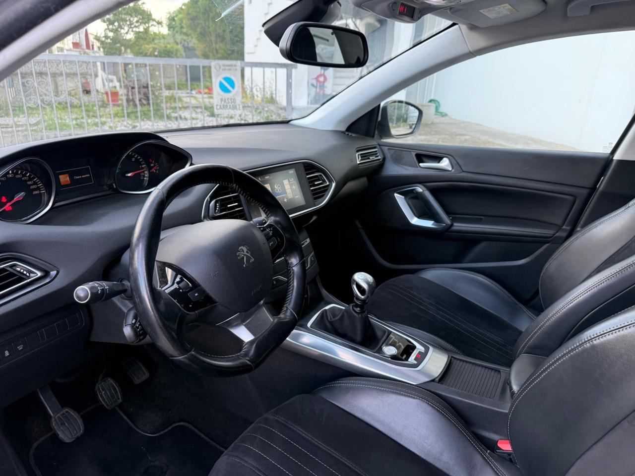 Peugeot 308 1.6 HDI DIESEL EURO 6B 2016 FULL OPT