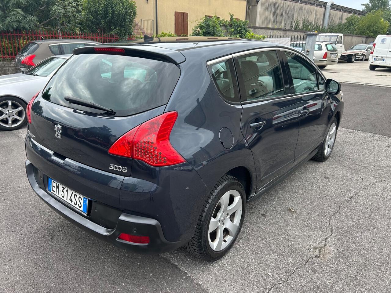 Peugeot 3008 Business 1.6 HDI 110cv