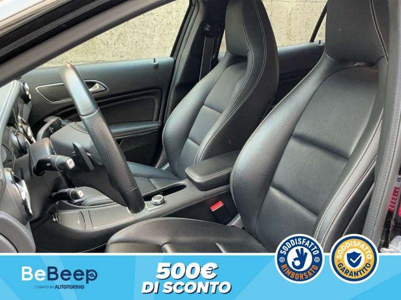 Mercedes-Benz GLA 180 PREMIUM AUTO