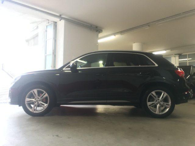 AUDI Q3 35 TDI S tronic S line edition