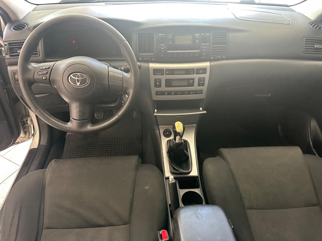 Toyota Corolla 2.0 16V D-4D 5 porte Sol