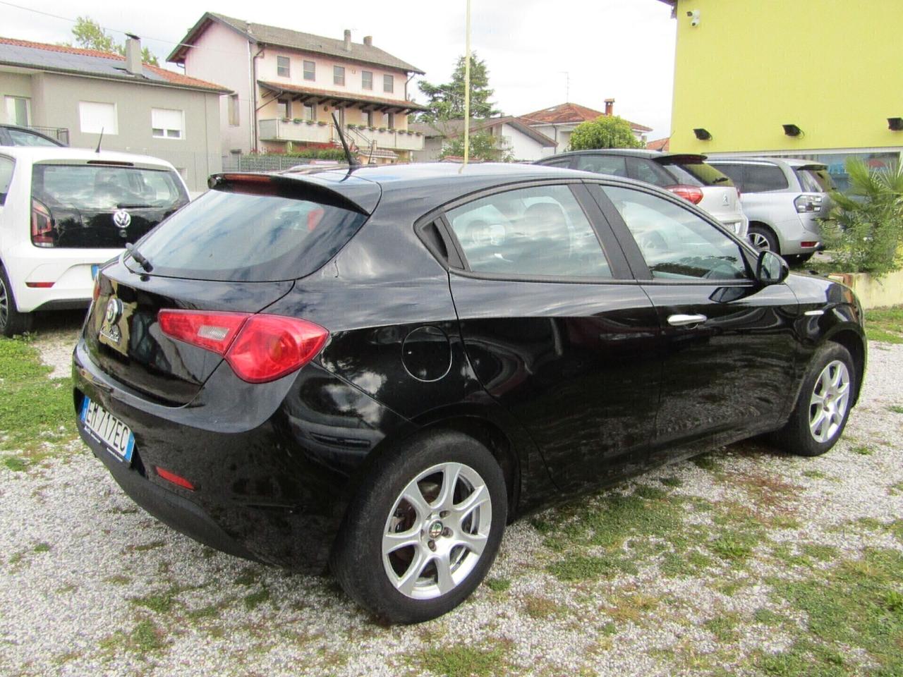 Alfa Romeo Giulietta 1.4 T. Benz.105 CV preparata