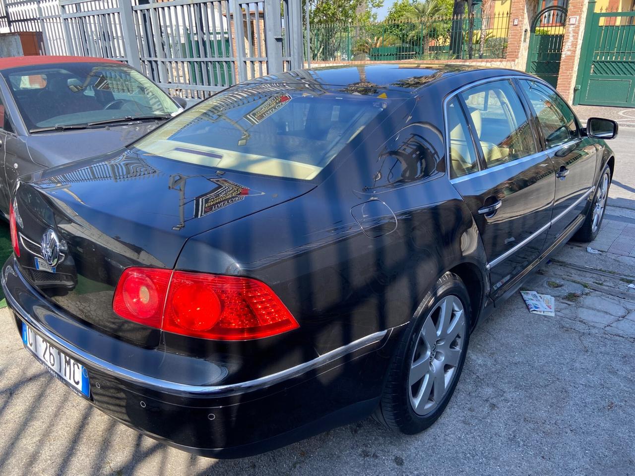 Volkswagen Phaeton 3.0 V6 TDI DPF 4mot. tip. 5 posti automatica