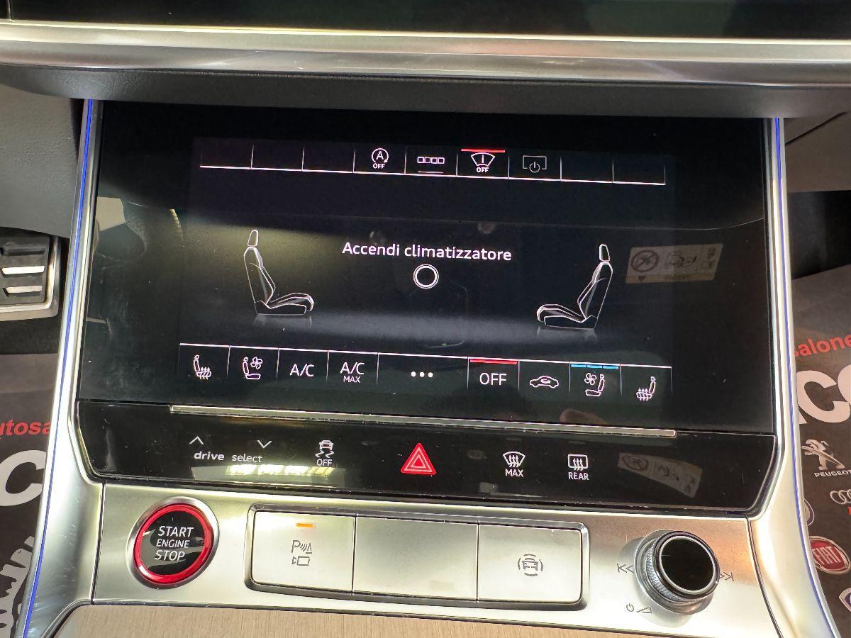 AUDI RS6 4.0 MHEV 600CV Identity Black Tetto Panorama