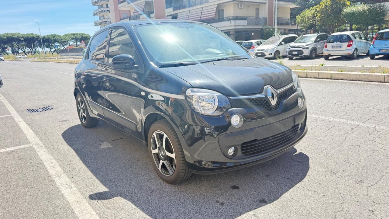 Renault Twingo LIMITEED C.AUTOMATICATO LED PDC BLUETOOTH CERCHI 16 SEDILI RISCALDATI