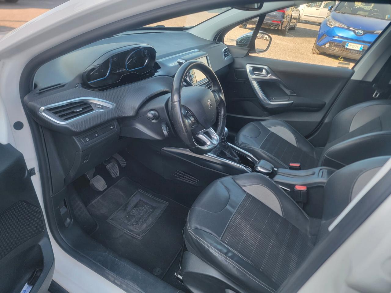 Peugeot 2008 1.6 120CV Allure DISTRIBUZIONE NUOVA!