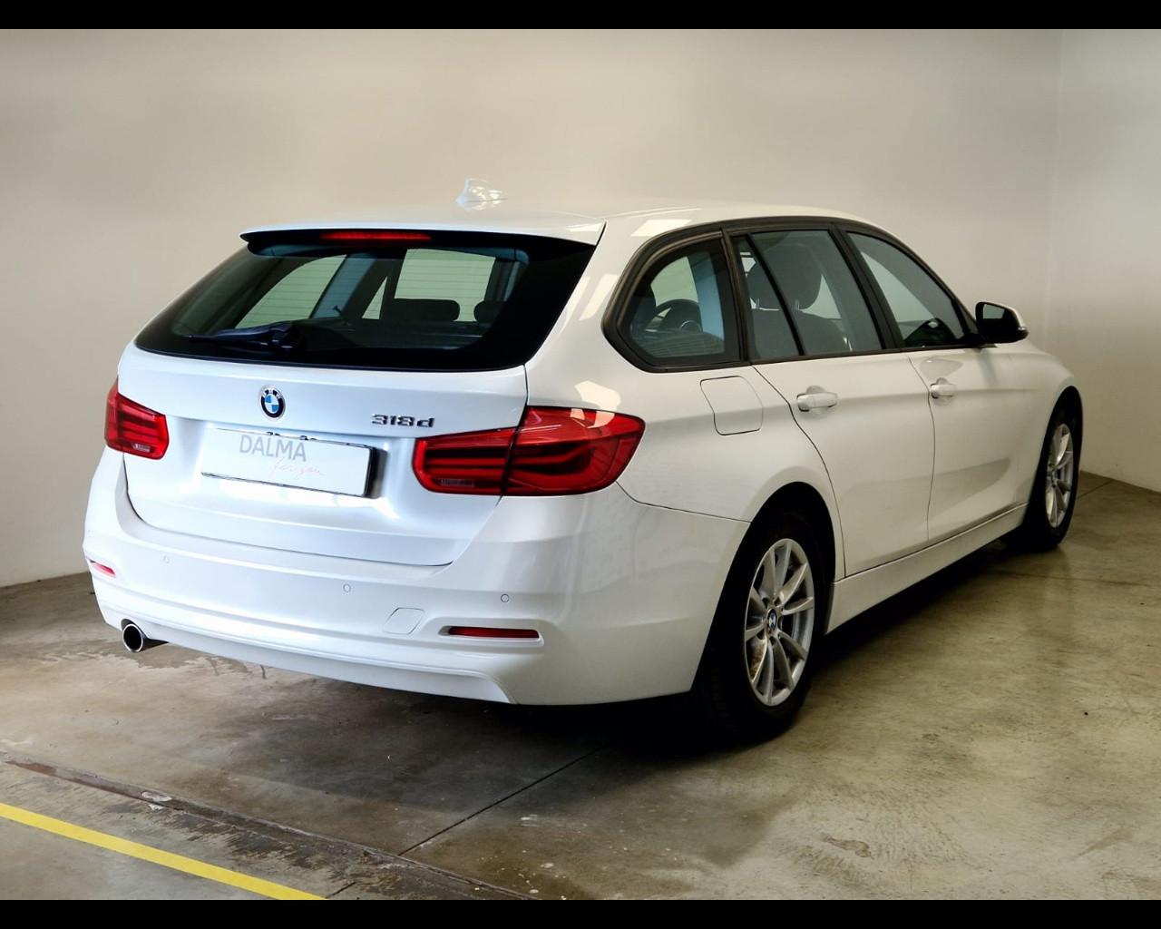 BMW Serie 3 F/30-31-34-80 - 318d Touring auto
