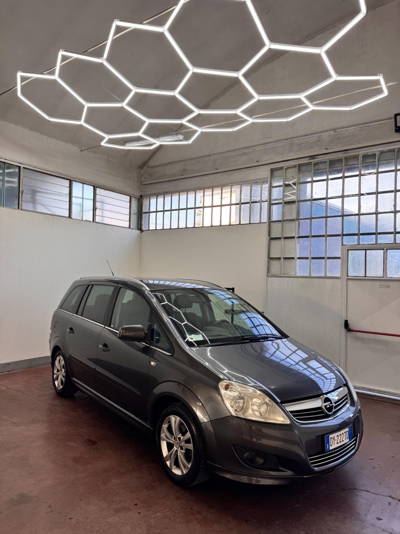 Opel Zafira 1.8 16V GPL-TECH Cosmo