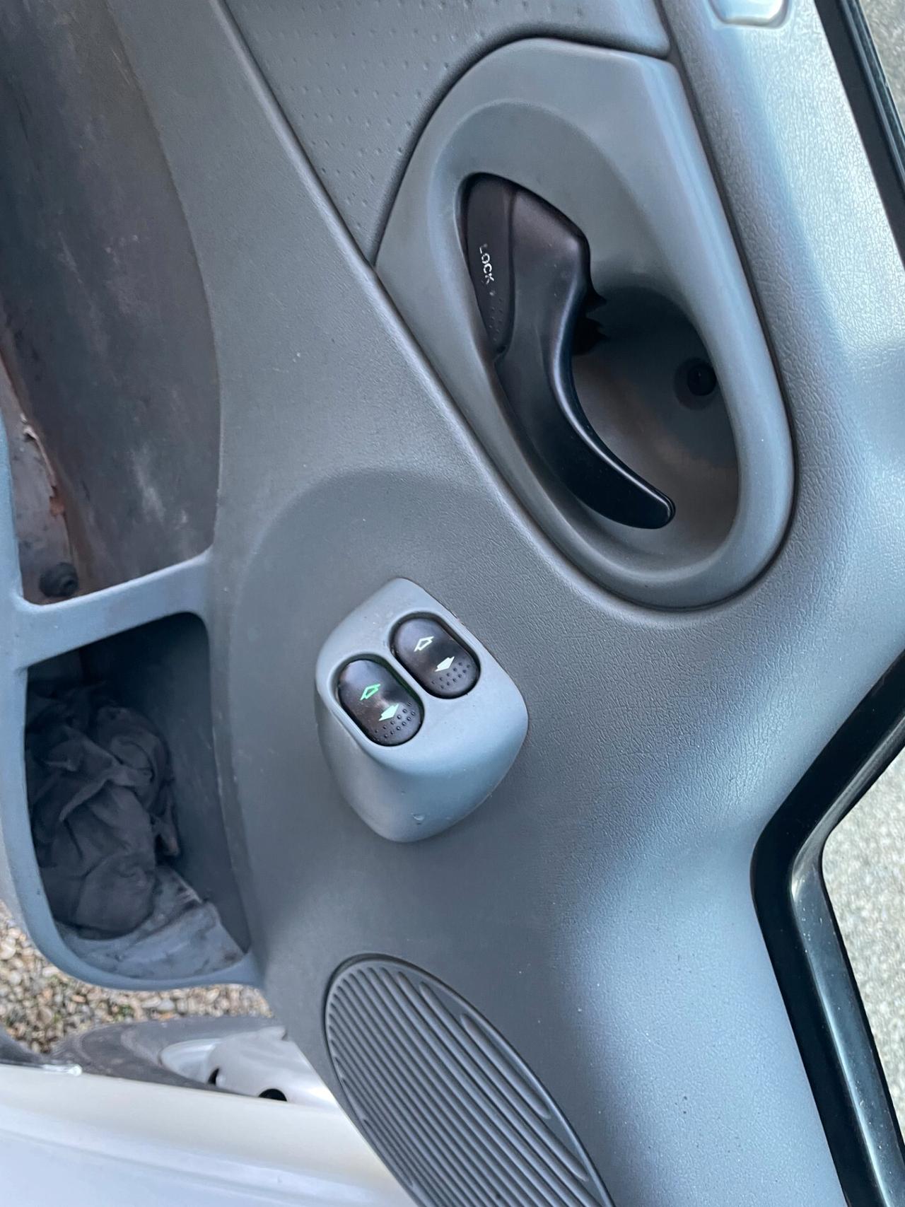 Ford Transit 2.4 Tdci 100cv