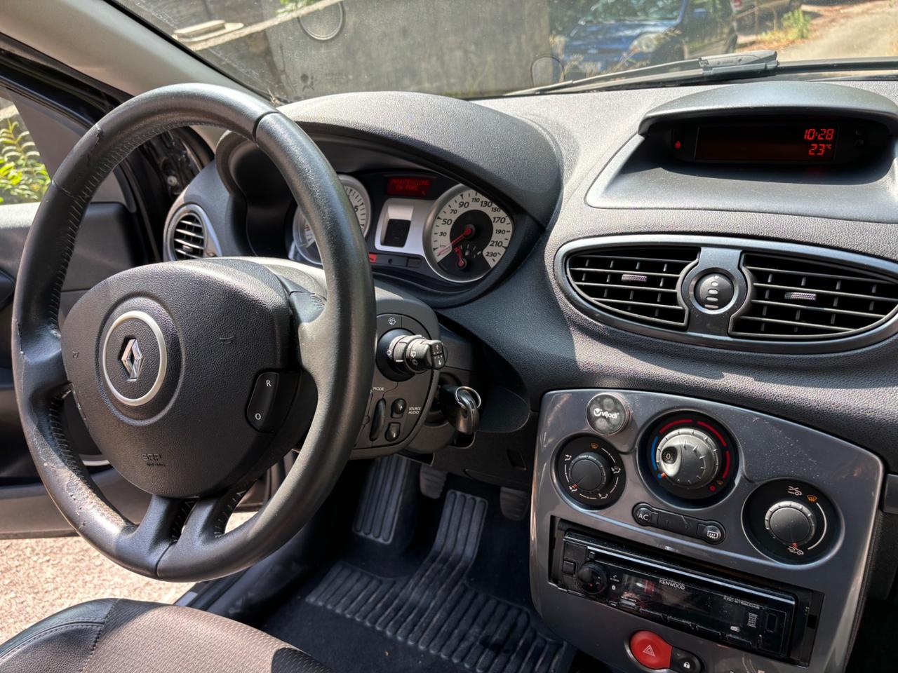 Renault Clio 1.2 16V 5 porte Le Iene