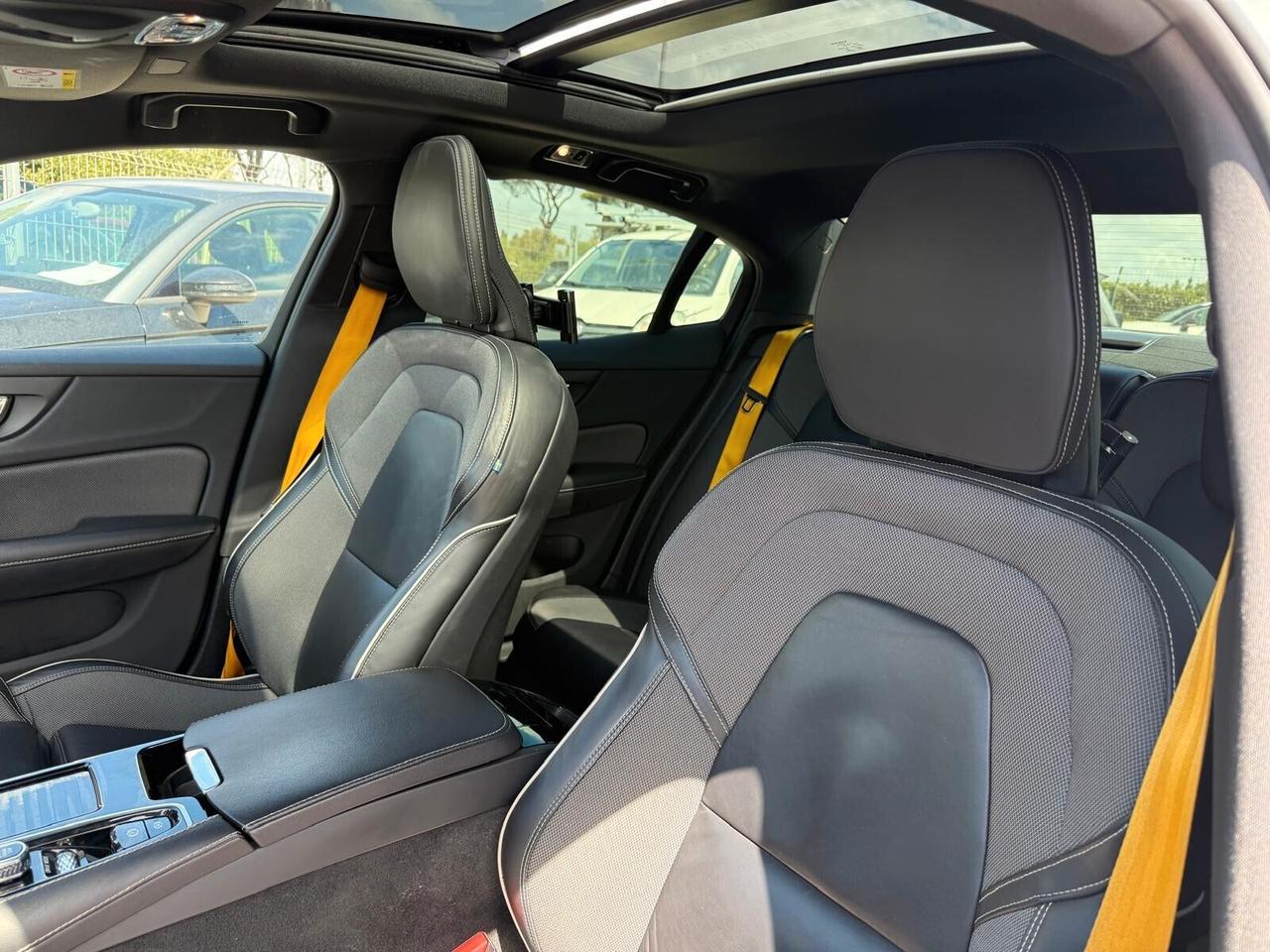 Volvo S60 T8 Recharge AWD Plug-in Hybrid R-Design 318Cv