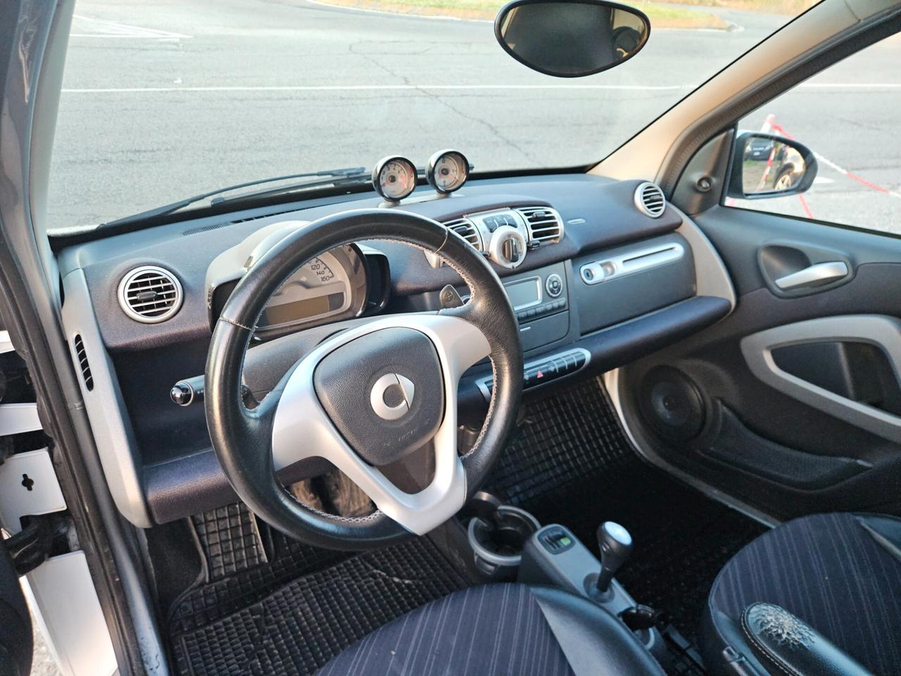 Smart ForTwo 1000 52 kW MHD coupé passion