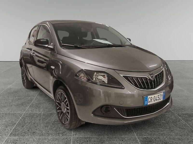 Lancia Ypsilon 1.0 FireFly 5 porte S&S Hybrid Oro