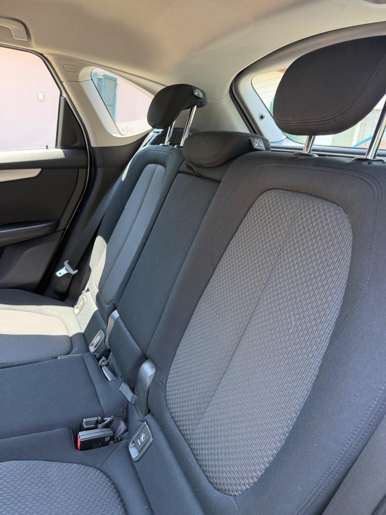 Bmw 216d ACTIVE TOURER SPORT EU6B KMCERT