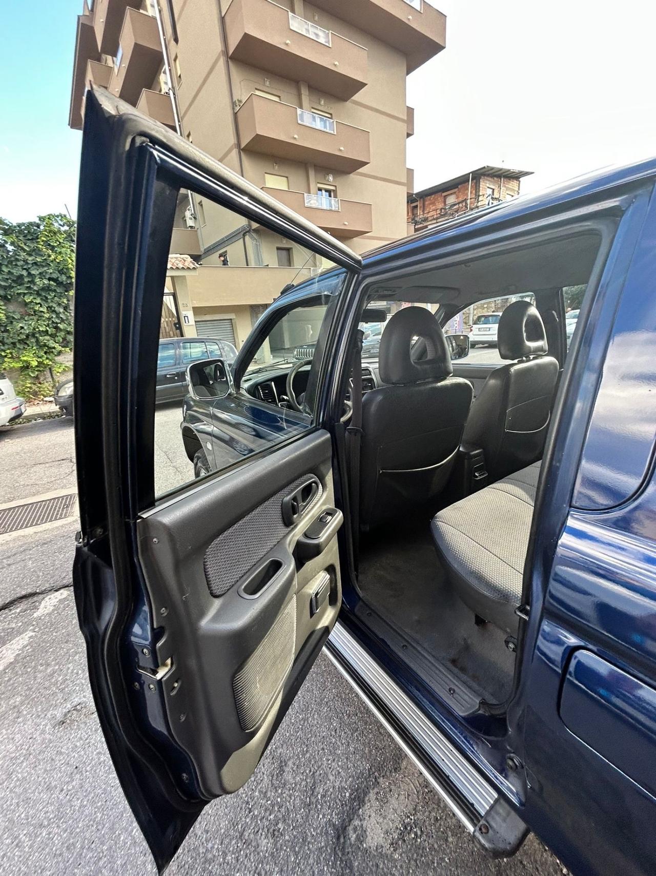Mitsubishi L200 2.5 TD cat 4WD Single Cab Invite