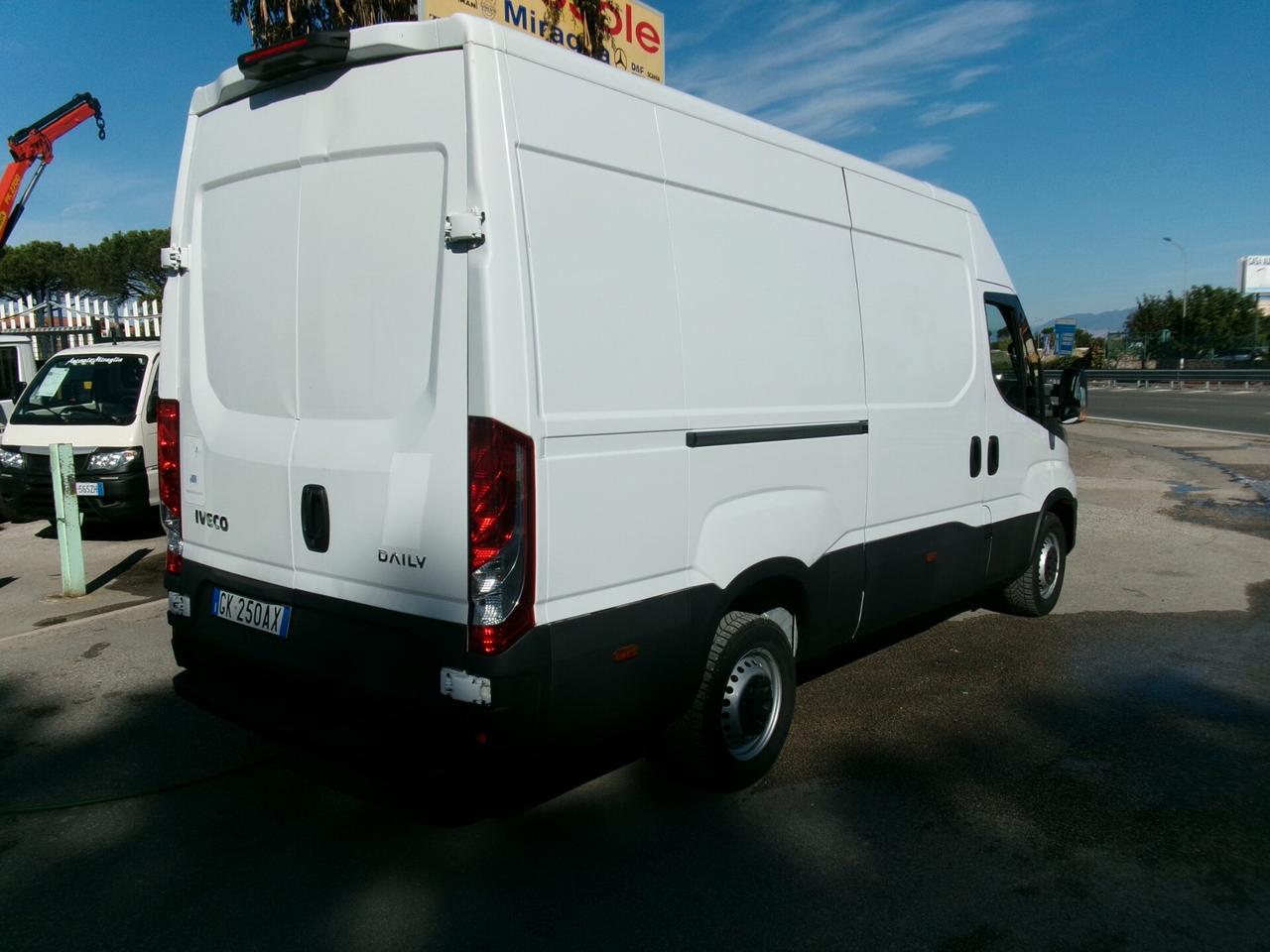 Iveco Daily 35S14 2.3 140CV E6D FURGONE P. 3520 **PERFETTO**