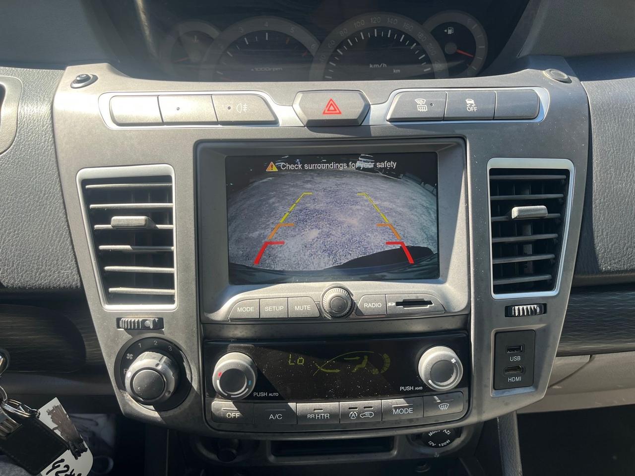 Ssangyong Rodius 2.2 Diesel - 4x4 - 7 Posti