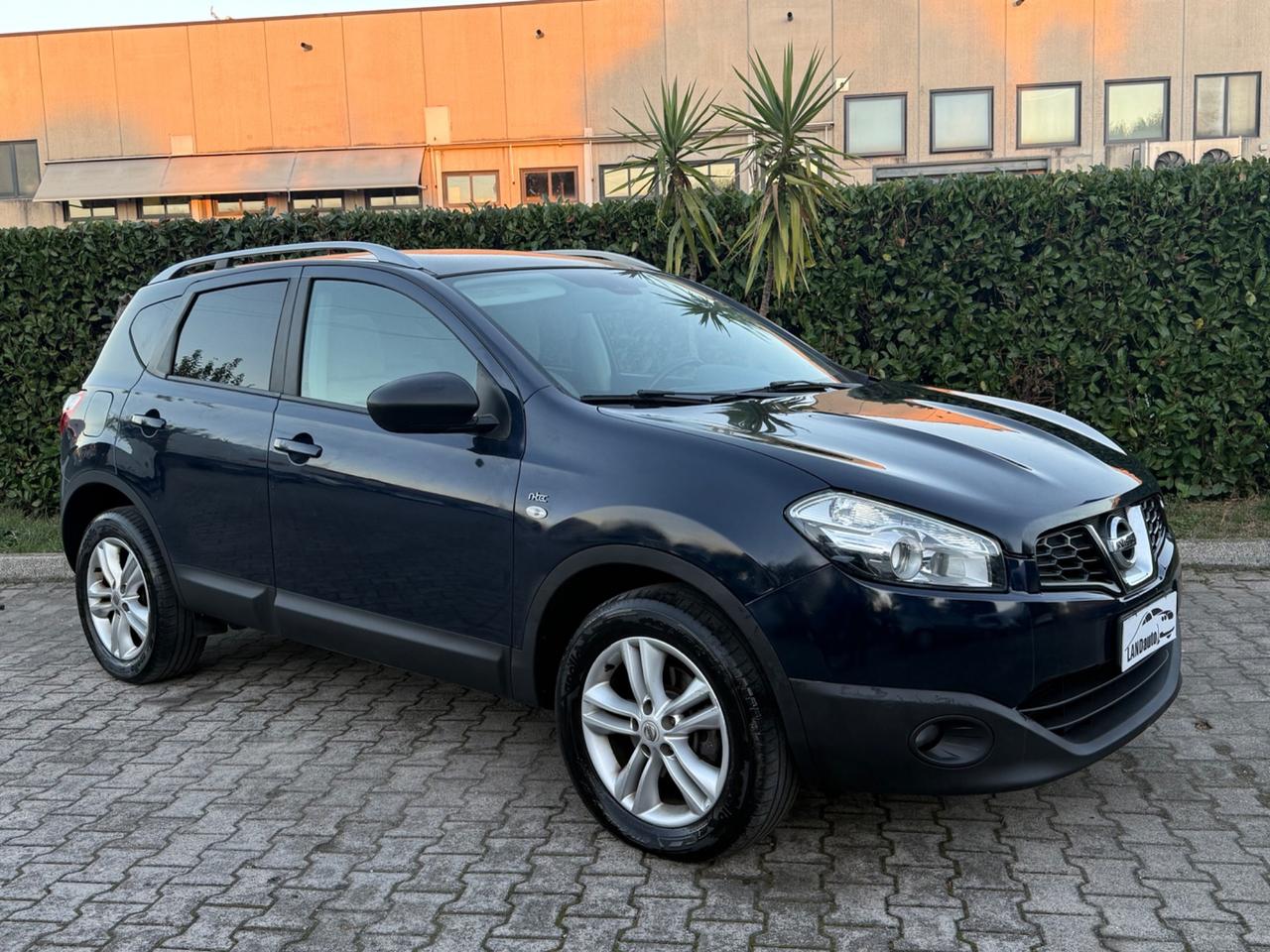 Nissan Qashqai 2.0 dCi NAVI TETTO PANORAMICO