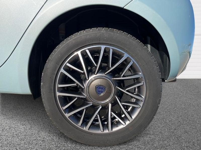 Lancia Ypsilon III 2021 1.0 firefly hybrid Gold Plus s&s 70cv