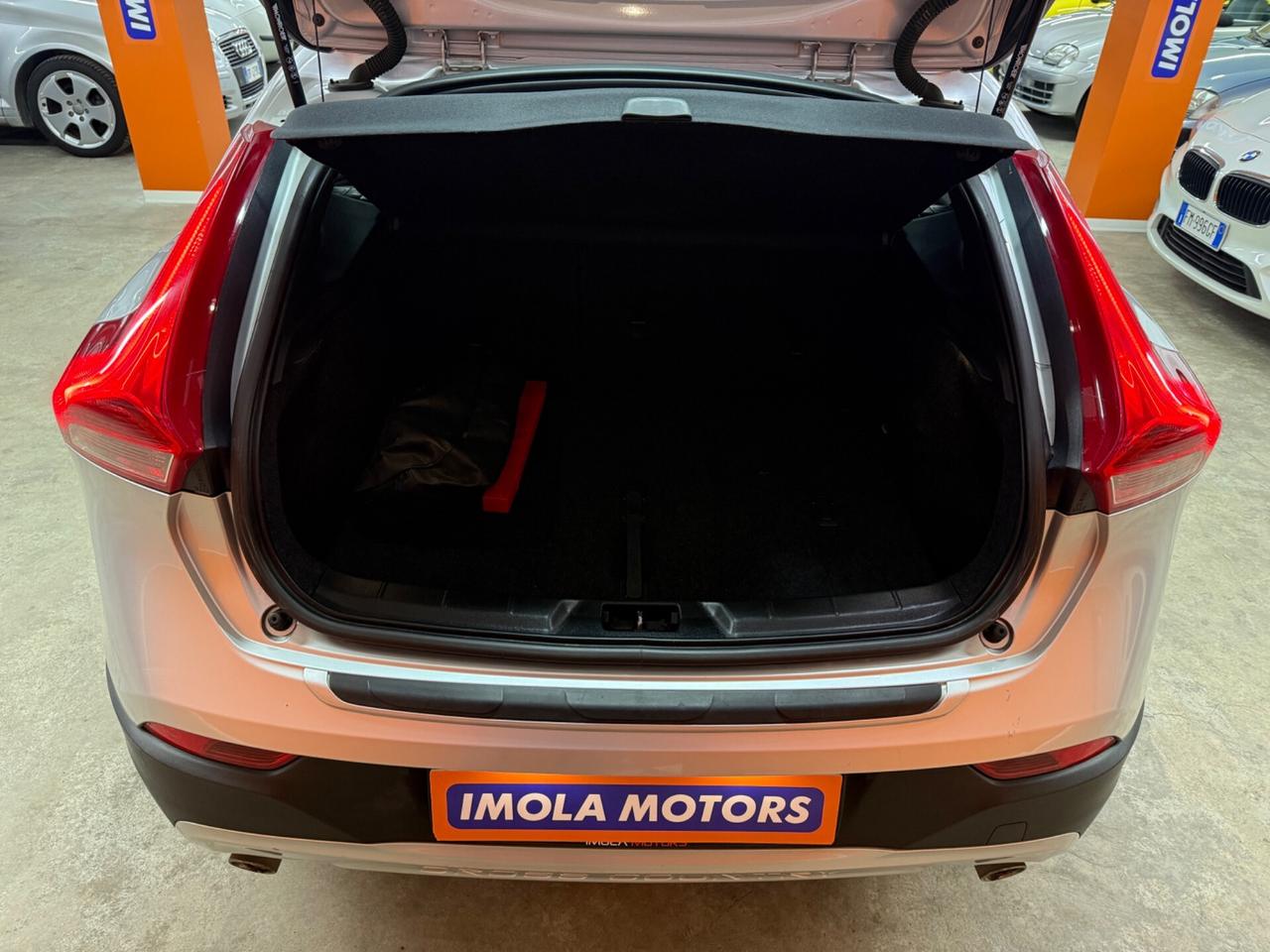 Volvo V40 Cross Country D3 Summum