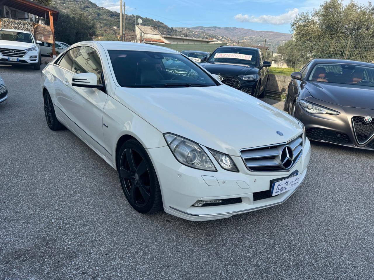 Mercedes-benz E 250 E 250 CDI Coupé BlueEFFICIENCY Avantgarde