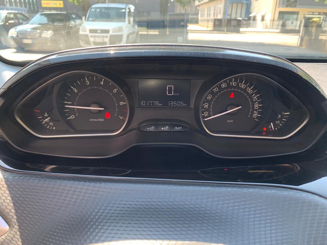 Peugeot 2008 PureTech 82 Active