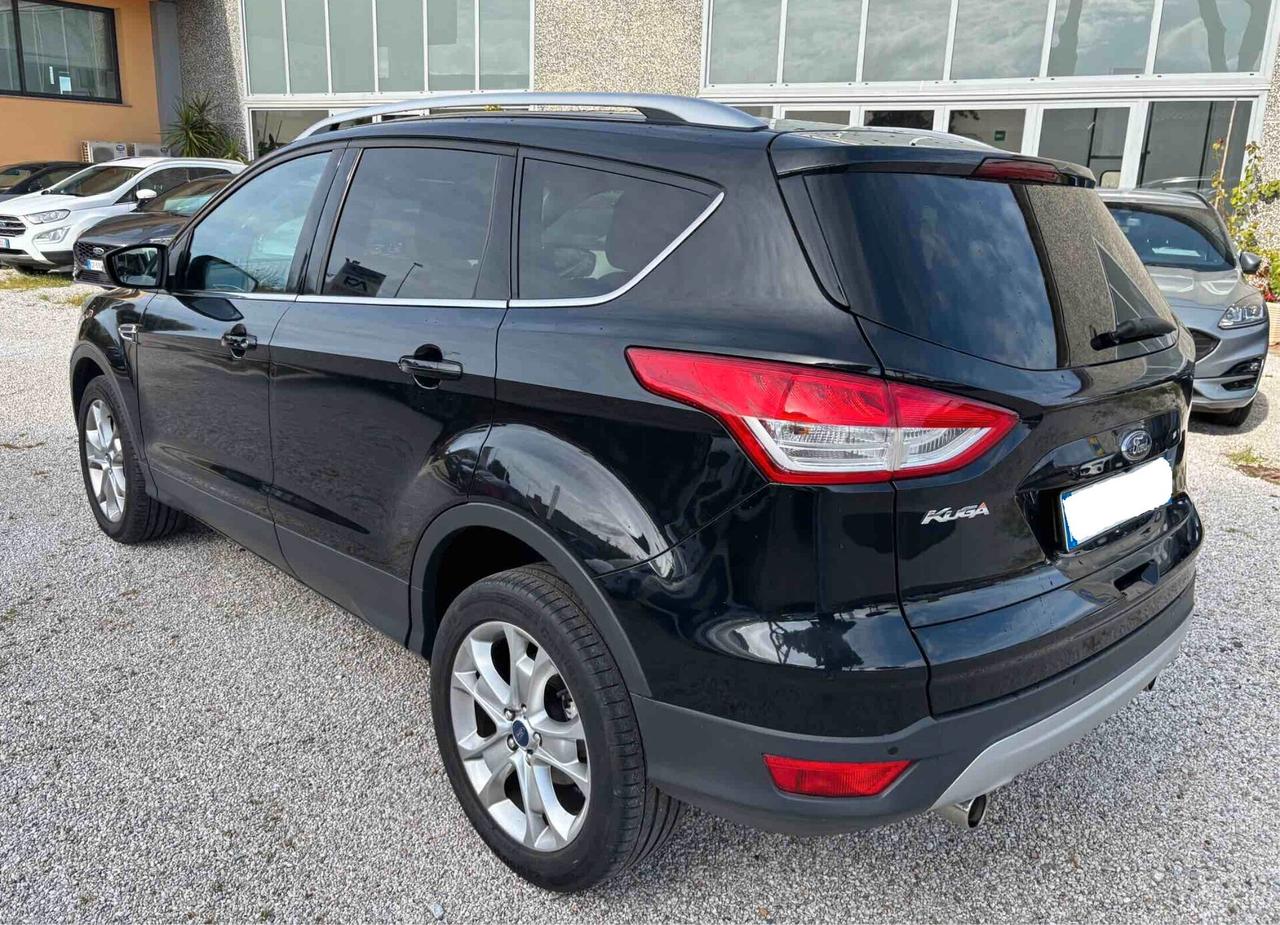 Ford Kuga 2.0 TDCI 150 CV S&S 4WD Powershift Titanium